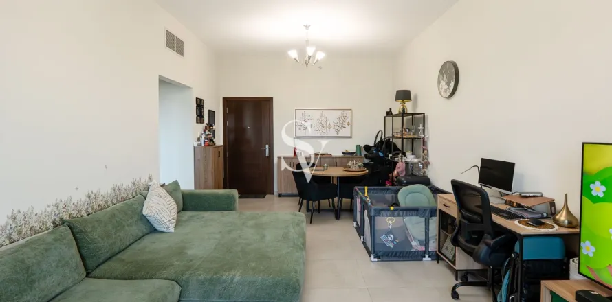 Apartment in Dubai Land, UAE 1 bedroom, 95 sq.m. № 715908