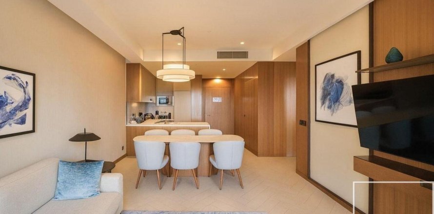 Apartment in Downtown Dubai (Downtown Burj Dubai), Dubai, UAE 2 bedrooms, 110.18 sq.m. № 753554