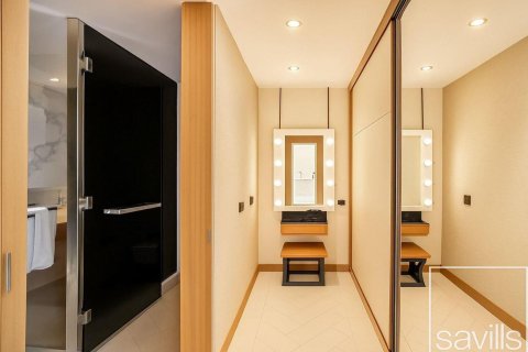 Apartment in Downtown Dubai (Downtown Burj Dubai), Dubai, UAE 2 bedrooms, 110.18 sq.m. № 753554 - photo 9