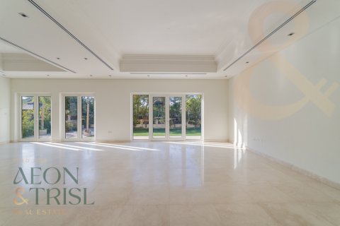 Vila v Al Furjan, Dubai, SAE 4 spálne, 600 m2 č. 648317 - Fotografia 3