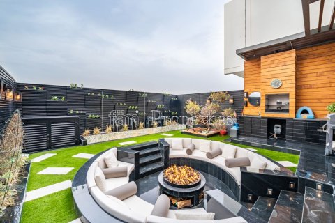 Villa til leie i Dubai, Emiratene 4 soverom, 174.7 kvm Nr. 668889 - Foto 3