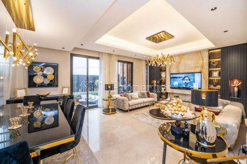 Villa til leie i Dubai, Emiratene 4 soverom, 174.7 kvm Nr. 668889 - Foto 7