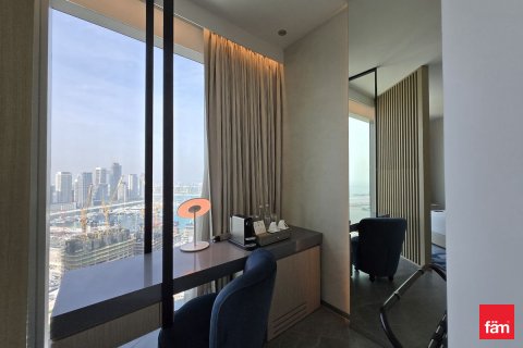 Lägenhetshotell till försäljning i Dubai Marina, Dubai, UAE 33.8 kvm Nr. 668884 - fotografi 6
