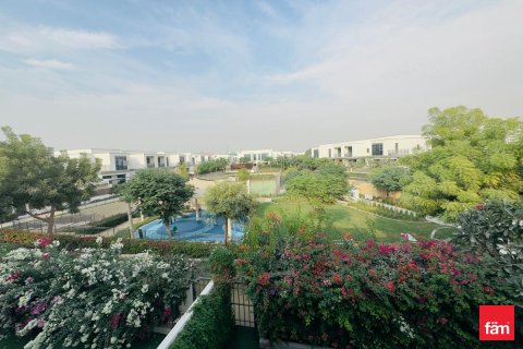 ویلا برای اجاره در Dubai Hills Estate، Dubai، امارات متحده عربی 3 خوابه ، 194.5 متر مربع ، شماره 668885 - تصویر 2