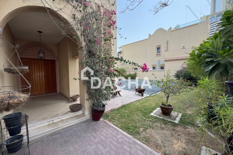 Villa itt: Jumeirah Village Triangle, Dubai, EAE, 2 hálószoba, 250 m², azonosító: 740593 - fénykép 21