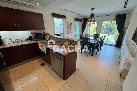 Villa itt: Jumeirah Village Triangle, Dubai, EAE, 2 hálószoba, 250 m², azonosító: 740593 - fénykép 10