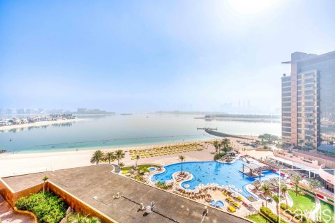 Apartmen di Palm Jumeirah, Dubai, UAE 1 bilik tidur, 120.4 meter persegi № 747511 - foto 18