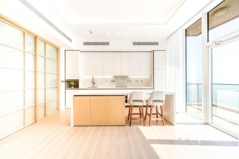 Apartmen di Palm Jumeirah, Dubai, UAE 1 bilik tidur, 120.4 meter persegi № 747511 - foto 7