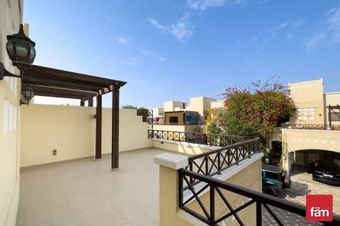 Dubai, संयुक्त अरब अमीरात में टाउनहाउस, 4 बेडरूम, 399.5 वर्ग मीटर, संख्या 763014 - फ़ोटो 5