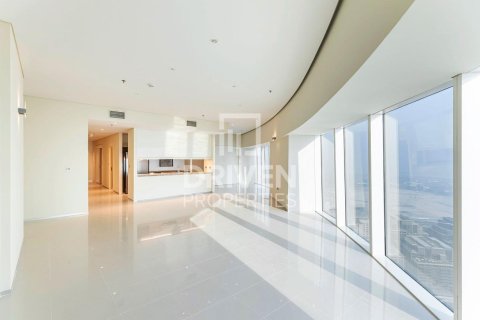 Apartamento en alquiler en Sheikh Zayed Road, Dubai, EAU 3 dormitorios, 204 m2 № 655512 - foto 1