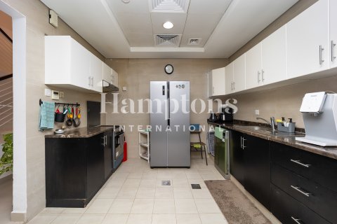 Maison de ville à louer à Al Furjan, Dubai, EAU 4 chambres, 208.56723500 m2 № 651328 - photo 6