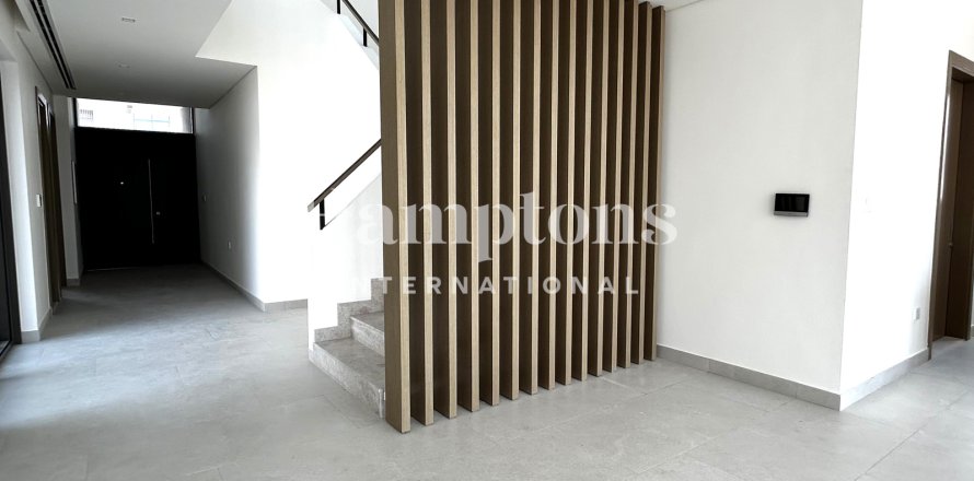 Вилла Al Furjan, Дубай, БАӘ-да 5 жатын бөлмелер, 651.34 м² № 651323