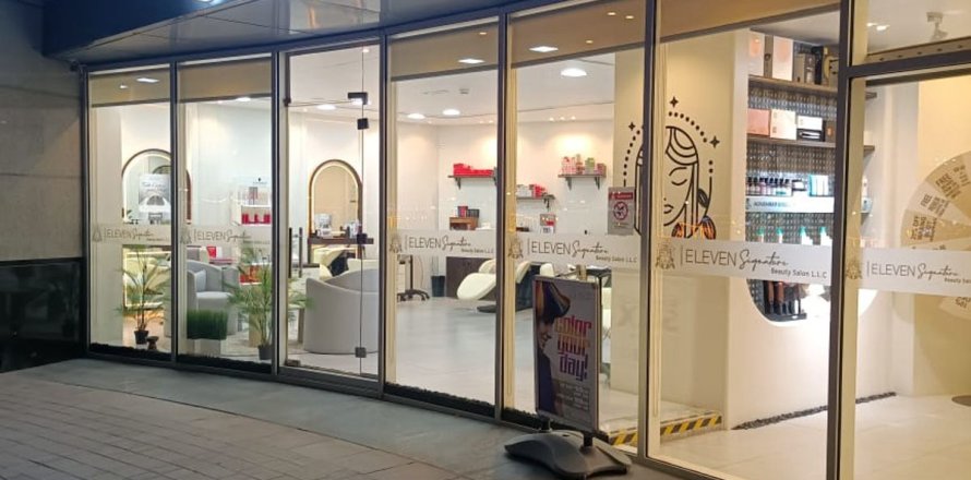 Myymälä Dubai Marina, Arabiemiraatit 511.2 m2 № 662467