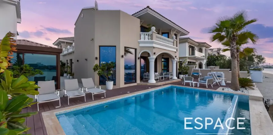 Palm Jumeirah、Dubai、UAEにあるヴィラ 3ベッドルーム、511 m2 No738052