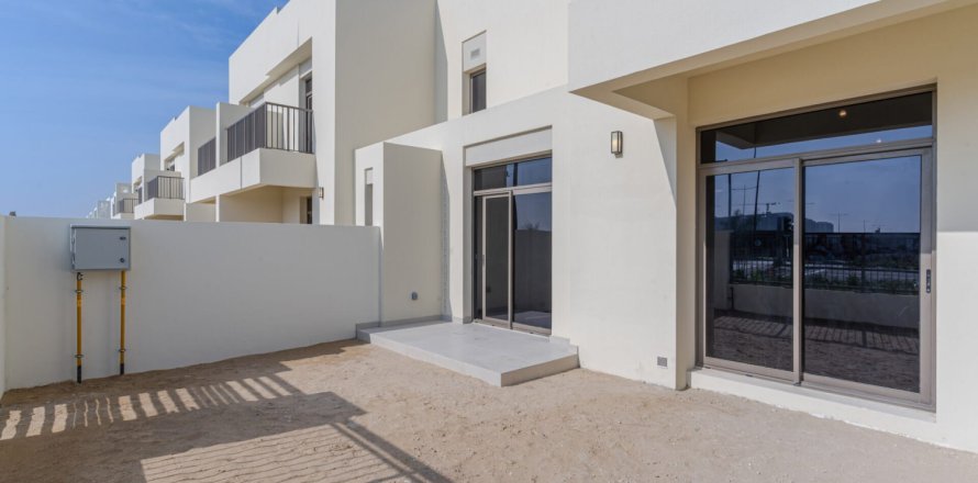 Kaupunkipientalo Town Square, Dubai, Arabiemiraatit 3 makuuhuonetta, 188 m2 № 699488