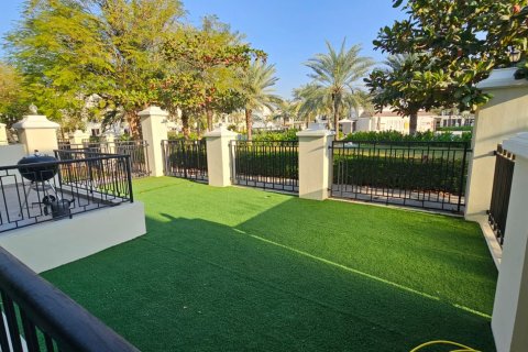 Townhouse in Ras Al Khaimah, UAE 4 bedrooms, 376 sq.m. № 734551 - photo 24