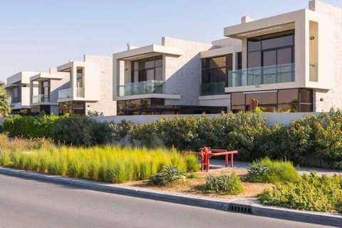 Vila v Dubai, SAE 6 spální, 743 m2 č. 729443 - Fotografia 1