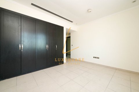 Villa zur Miete in Jumeirah Park, Dubai, VAE 4 Schlafzimmer, 593 m2 Nr. 700864 - Foto 17