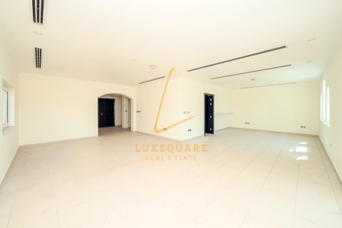Villa zur Miete in Jumeirah Park, Dubai, VAE 4 Schlafzimmer, 593 m2 Nr. 700864 - Foto 6