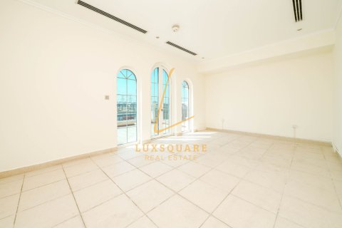 Villa zur Miete in Jumeirah Park, Dubai, VAE 4 Schlafzimmer, 593 m2 Nr. 700864 - Foto 11