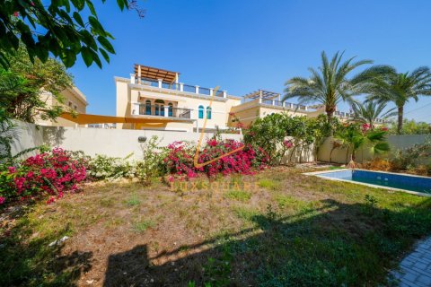 Villa zur Miete in Jumeirah Park, Dubai, VAE 4 Schlafzimmer, 593 m2 Nr. 700864 - Foto 30