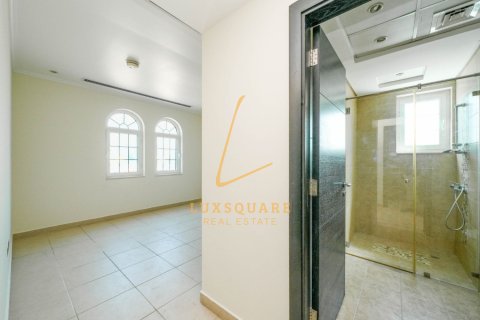 Villa zur Miete in Jumeirah Park, Dubai, VAE 4 Schlafzimmer, 593 m2 Nr. 700864 - Foto 18