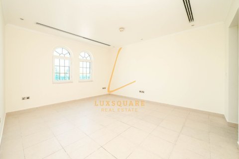 Villa zur Miete in Jumeirah Park, Dubai, VAE 4 Schlafzimmer, 593 m2 Nr. 700864 - Foto 9