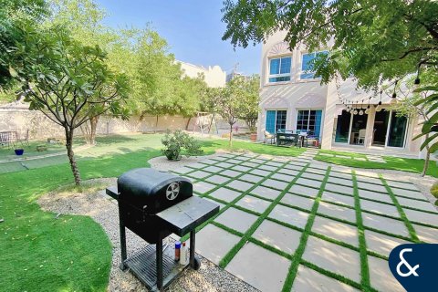 Jumeirah Village Triangle, Dubai, UAE의 임대용 빌라 침실 2개, 686제곱미터 번호 668114 - 사진 15