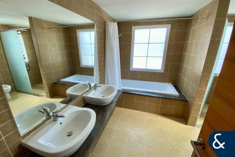 Jumeirah Village Triangle, Dubai, UAE의 임대용 빌라 침실 2개, 686제곱미터 번호 668114 - 사진 22