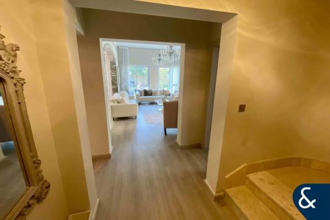 Jumeirah Village Triangle, Dubai, UAE의 임대용 빌라 침실 2개, 686제곱미터 번호 668114 - 사진 11