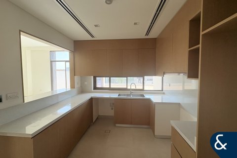 Al Furjan、Dubai、UAE にあるヴィラの賃貸物件 4ベッドルーム、366 m2、No668118 - 写真 5