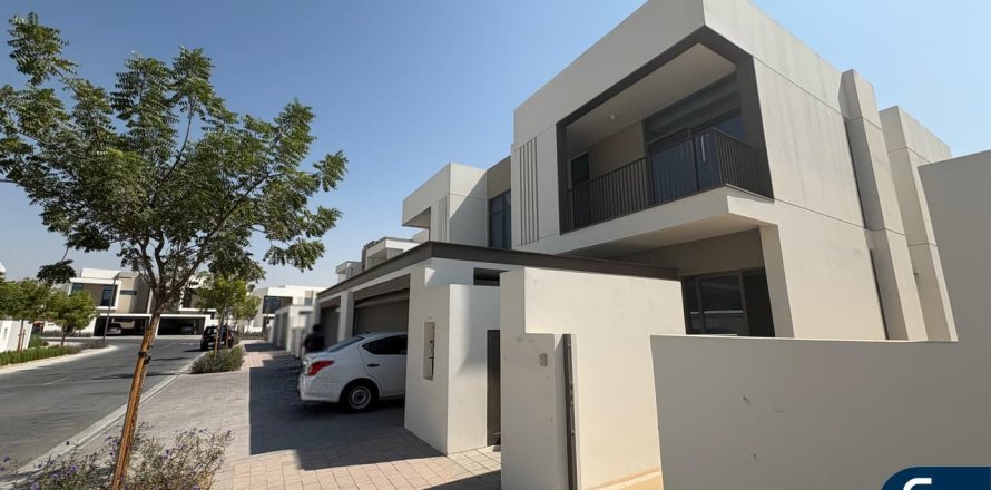 Vila v Al Furjan, Dubai, SAE 4 ložnice, 366 m² Č.: 668118