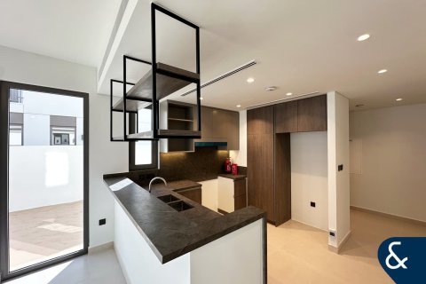 Kamienica do wynajęcia w Tilal Al Ghaf, Dubai, ZEA 4 sypialnie, 229 mkw., nr 668119 - zdjęcie 4