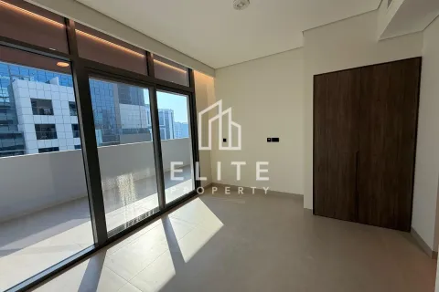 Apartment in Dubai, UAE 1 bedroom, 80 sq.m. № 647538 - photo 1