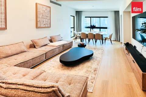 Huoneisto Palm Jumeirah, Dubai, Arabiemiraatit 2 makuuhuonetta, 167.9 m2 № 714307 - kuva 2