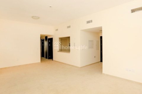 Appartement te koop in Remraam, Dubai, VAE 2 slaapkamers, 107 vr.m., nr 679645 - foto 4