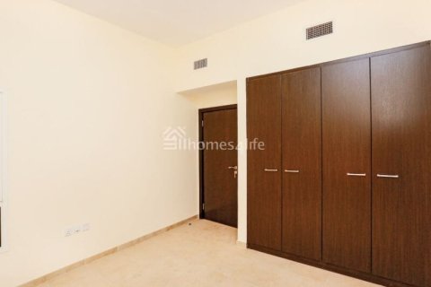 Appartement te koop in Remraam, Dubai, VAE 2 slaapkamers, 107 vr.m., nr 679645 - foto 14