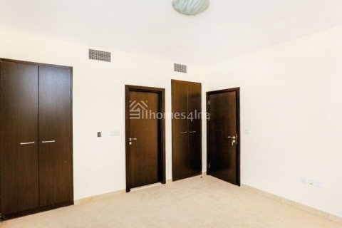 Appartement te koop in Remraam, Dubai, VAE 2 slaapkamers, 107 vr.m., nr 679645 - foto 13