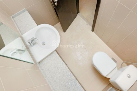 Appartement te koop in Remraam, Dubai, VAE 2 slaapkamers, 107 vr.m., nr 679645 - foto 21