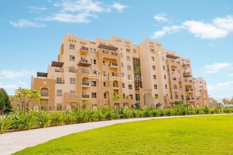 Appartamento a Remraam, Dubai, EAU 2 camere da letto, 107 mq. № 679645