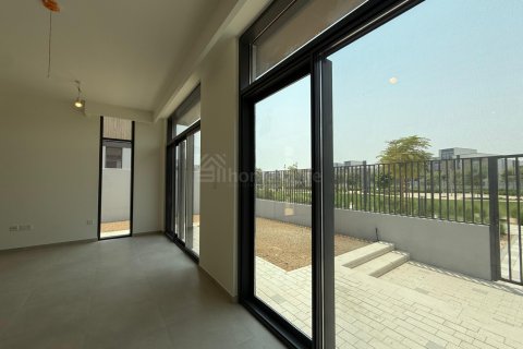 Casa urbana para arrendamento em Mudon, Dubai, EAU 3 quartos, 168 m2 № 679648 - foto 2