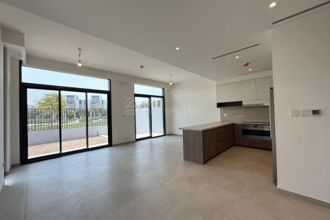 Townhouse în Mudon, Dubai, EAU 3 dormitoare, 168 mp.  №679648
