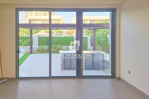 Vila v Dubai Hills Estate, Dubai, SAE 5 spální, 385 m2 č. 664310 - Fotografia 14