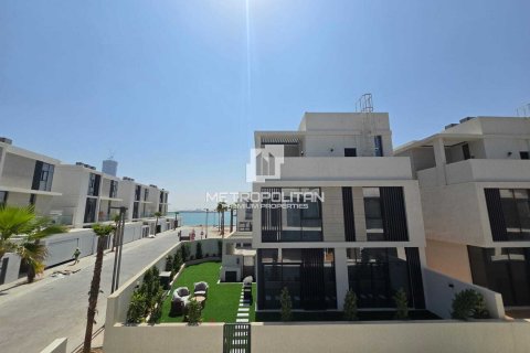 Townhouse de închiriat în Al Marjan Island, Ras Al Khaimah, EAU 2 dormitoare, 234 mp. №664315 - poză 2