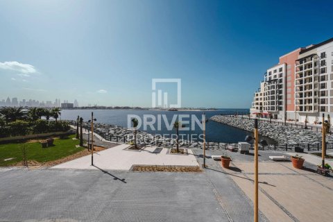 Apartment til salg i Jumeirah, Dubai, UAE 1 soveværelse, 74.42 kvm № 744660 - foto 10