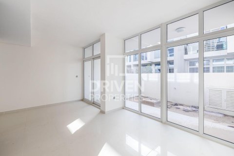 Townhouse in Dubai, UAE 3 bedrooms, 112.23 sq.m. № 744666 - photo 7