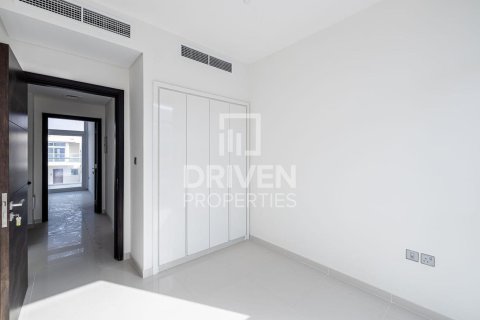 Townhouse in Dubai, UAE 3 bedrooms, 112.23 sq.m. № 744666 - photo 4