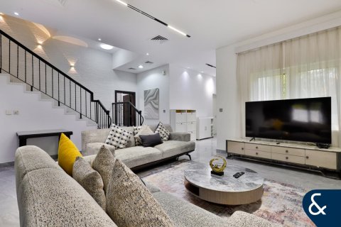 Huvila The Villa, Dubai, Arabiemiraatit 5 makuuhuonetta, 570 m2 № 698087 - kuva 11