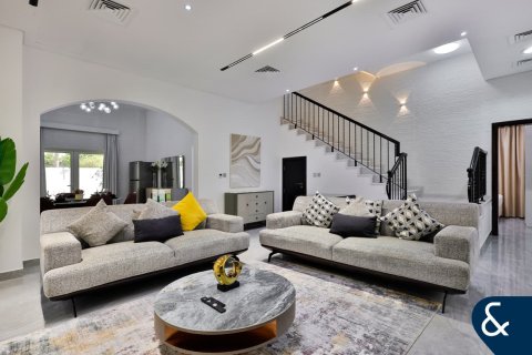 Huvila The Villa, Dubai, Arabiemiraatit 5 makuuhuonetta, 570 m2 № 698087 - kuva 7