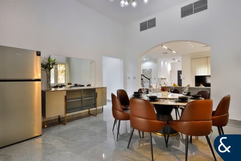 Huvila The Villa, Dubai, Arabiemiraatit 5 makuuhuonetta, 570 m2 № 698087 - kuva 8